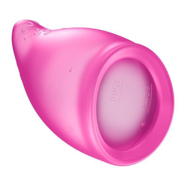 Менструальна чаша Fun Factory FUN CUP SIZE B Magenta, багаторазова, діаметр 4,3 см, об&rsquo;єм 30 мл &mdash; менструальні чаши, фото | купити онлайн у Ass In Bath